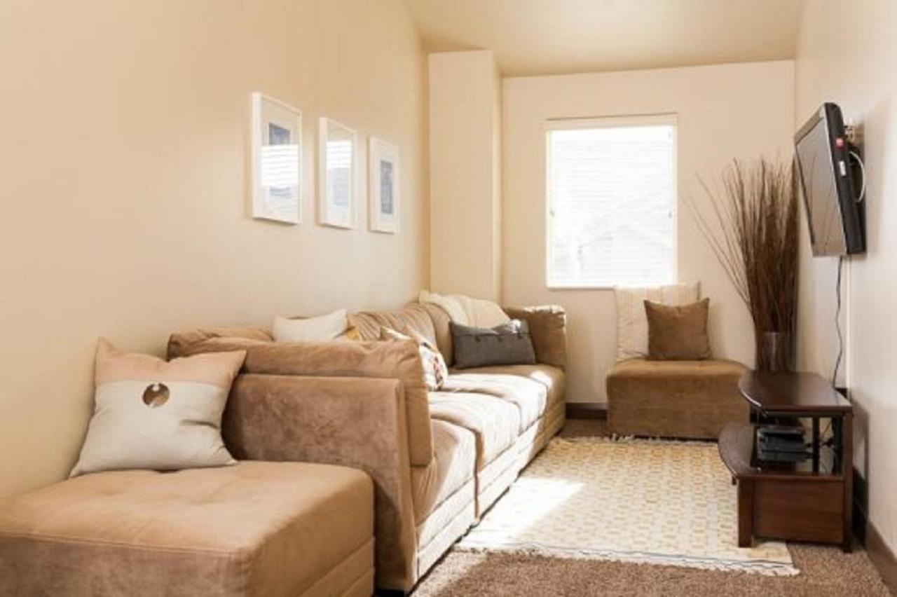 A Home Away - Stay And Play Washington Luaran gambar